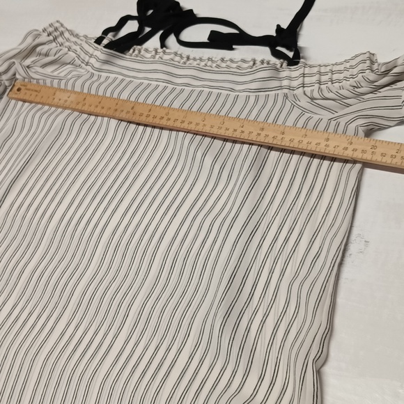 Ann Taylor Loft off the shoulders loose fit strapped Top womens Sz Small EUC - Picture 6 of 15